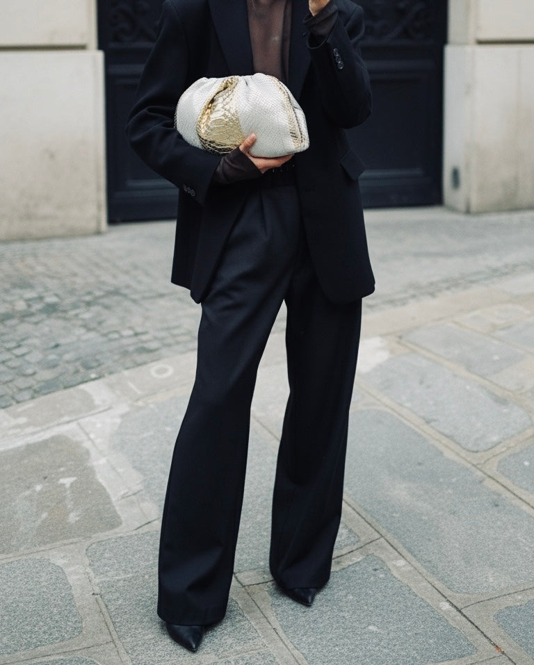 Big Uniq white & gold