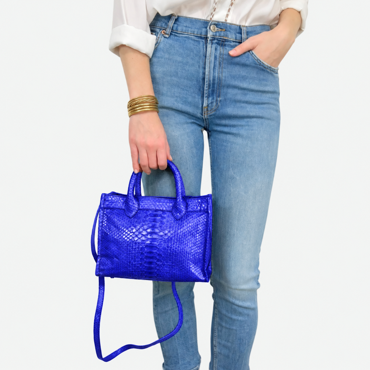 Ana electric blue