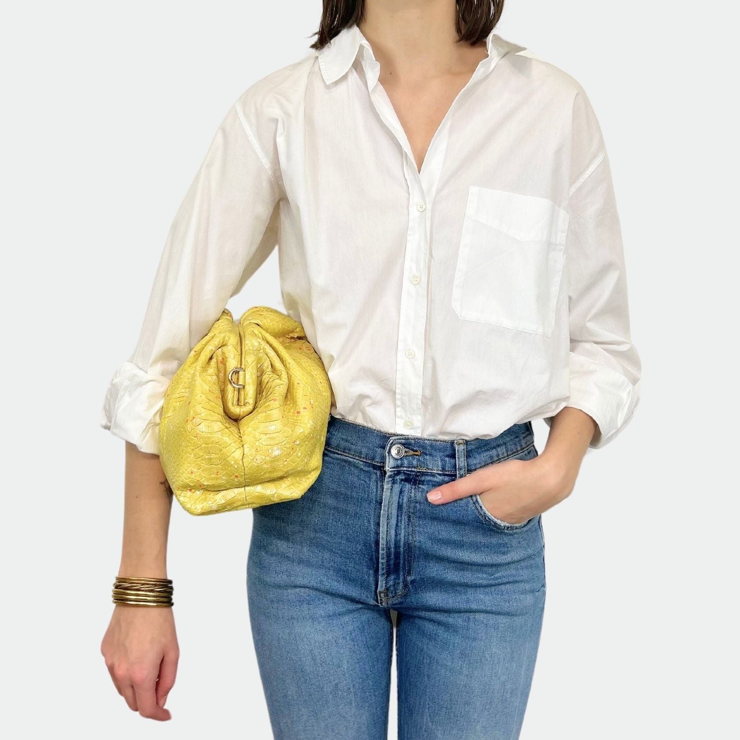 Uniq big yellow paint